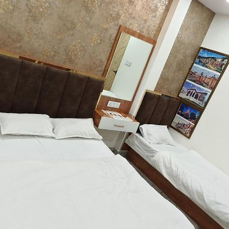 Hotel Malay Inn Ujjain Ngoại thất bức ảnh
