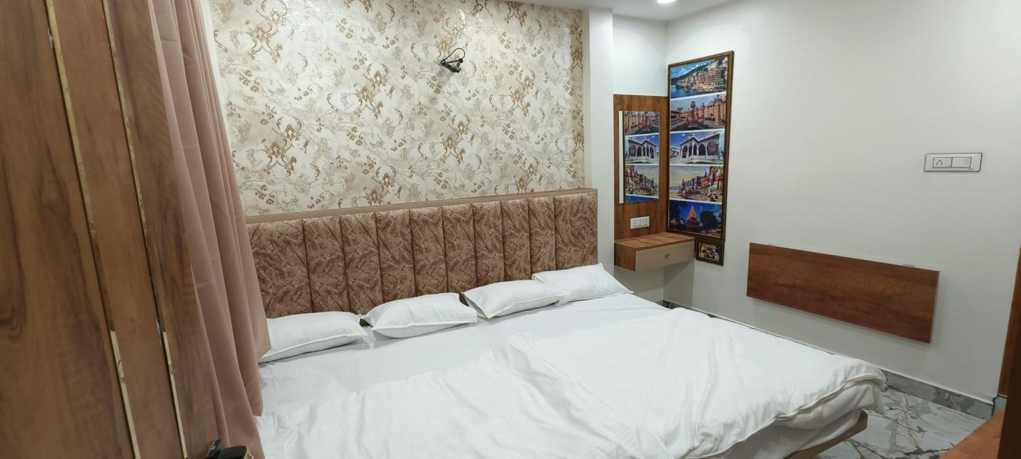 Hotel Malay Inn Ujjain Ngoại thất bức ảnh
