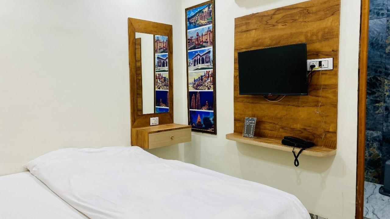 Hotel Malay Inn Ujjain Ngoại thất bức ảnh
