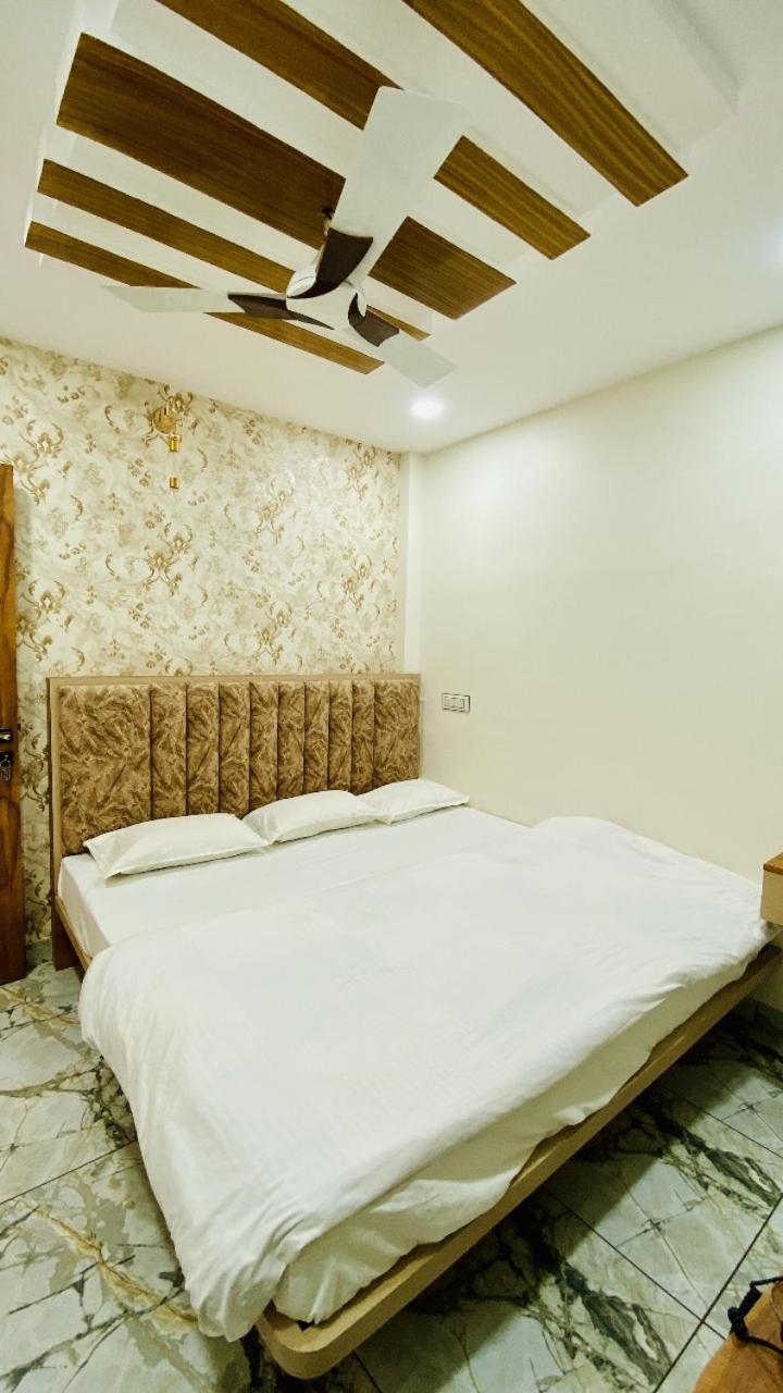 Hotel Malay Inn Ujjain Ngoại thất bức ảnh