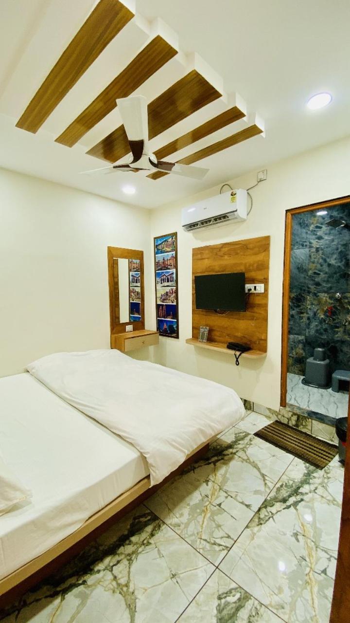 Hotel Malay Inn Ujjain Ngoại thất bức ảnh