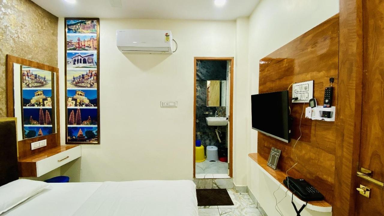 Hotel Malay Inn Ujjain Ngoại thất bức ảnh