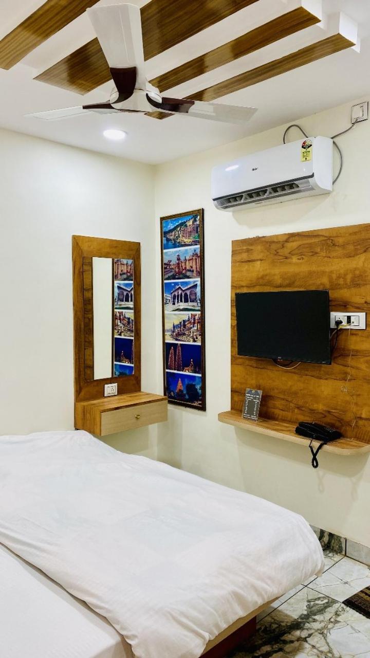 Hotel Malay Inn Ujjain Ngoại thất bức ảnh
