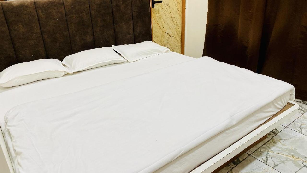 Hotel Malay Inn Ujjain Ngoại thất bức ảnh