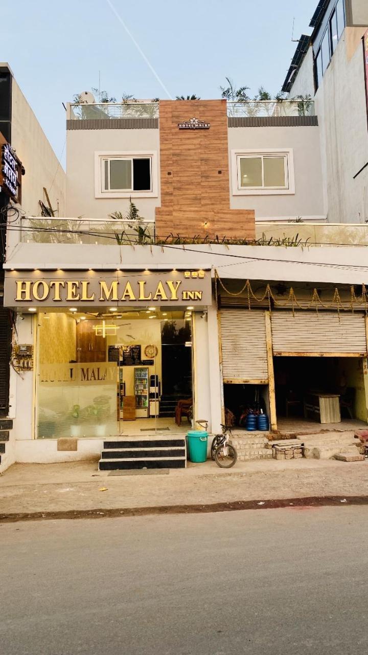 Hotel Malay Inn Ujjain Ngoại thất bức ảnh